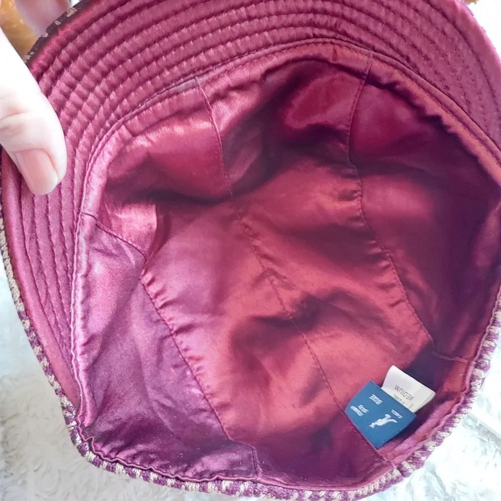Kangol Undulating Herringbone Deeto Cap Hat 6723BC Wine & Beige Preppy Newsie